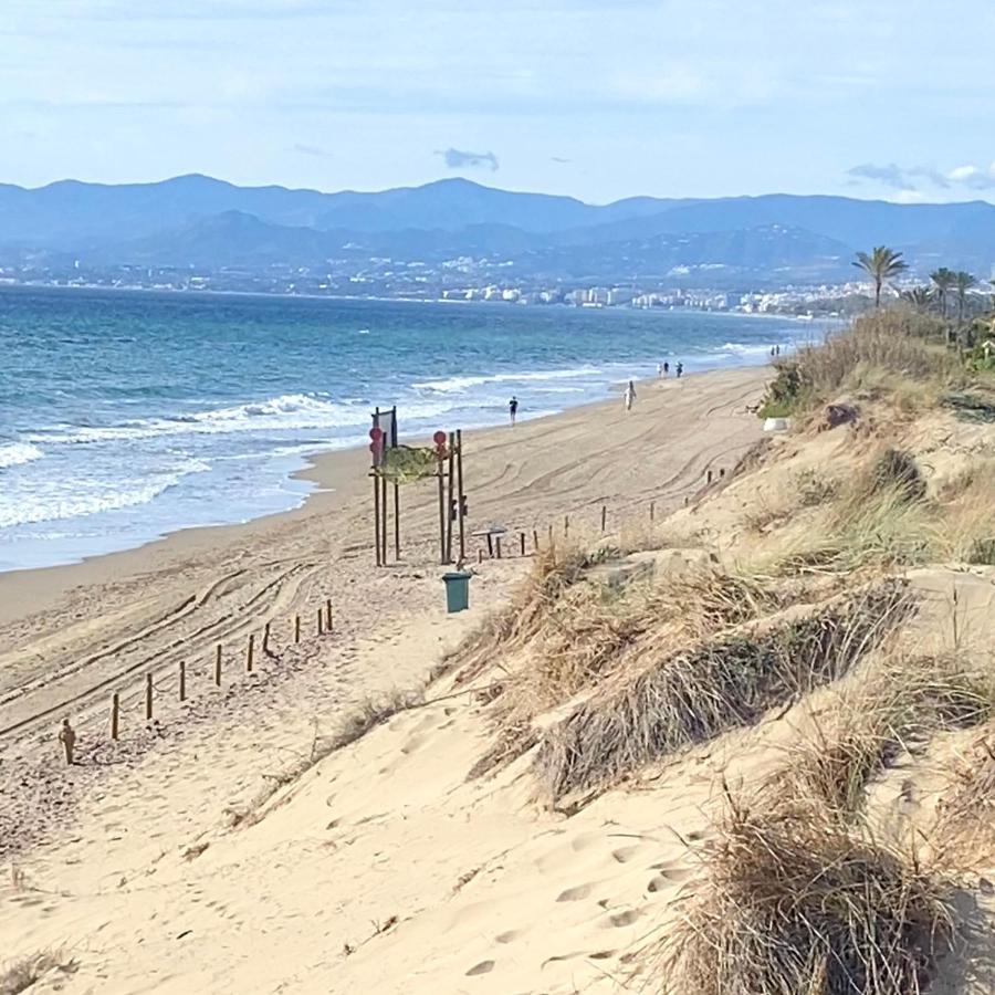 Super2Beachfront 마르베야 외부 사진